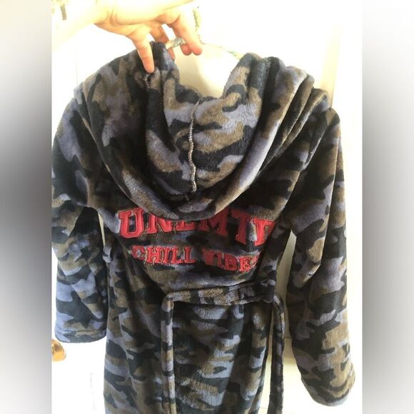 🪄 George | Blue Camo SIZE 7/8 Robe - Picture 3 of 4